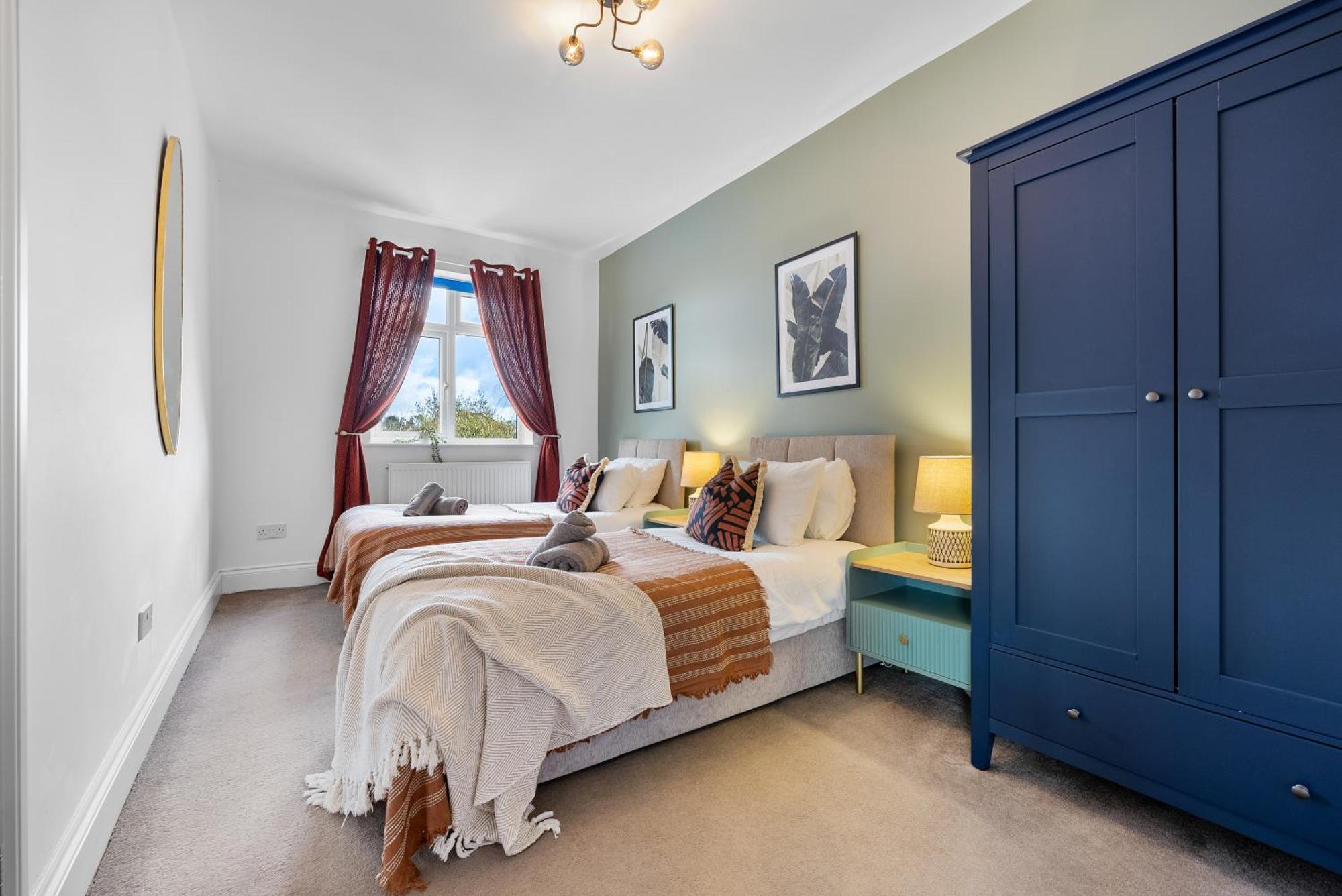 Long Term And Summer Special Offer! 5-Bedroom Spacious, Stunning Design, Sociable Areas & Cosy House Near South Downs Park, Sleeps 11 With Games Room, Private Parking And Garden- By Blue Puffin Stays Waterlooville Exteriör bild