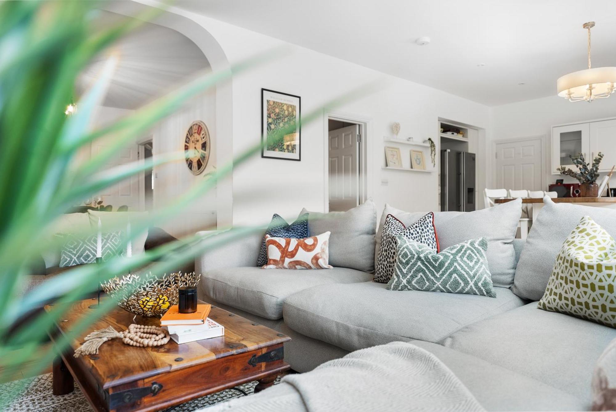 Long Term And Summer Special Offer! 5-Bedroom Spacious, Stunning Design, Sociable Areas & Cosy House Near South Downs Park, Sleeps 11 With Games Room, Private Parking And Garden- By Blue Puffin Stays Waterlooville Exteriör bild